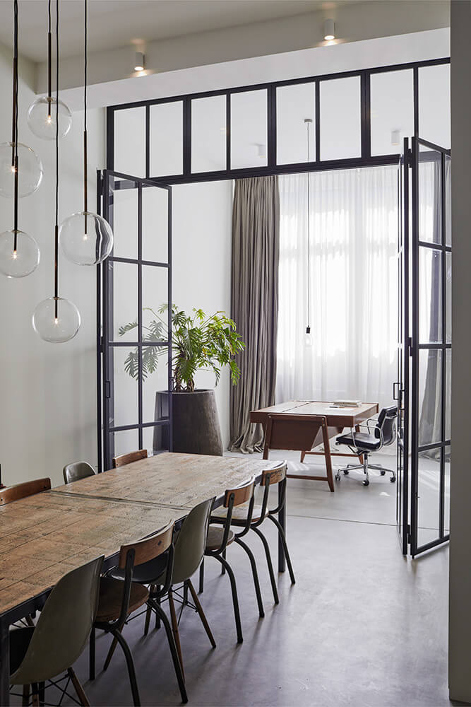 Transformatie fabriekshal tot 2 luxe woningen · Sint-Willibrordusstraat Amsterdam - transformatie door CJ de Boer