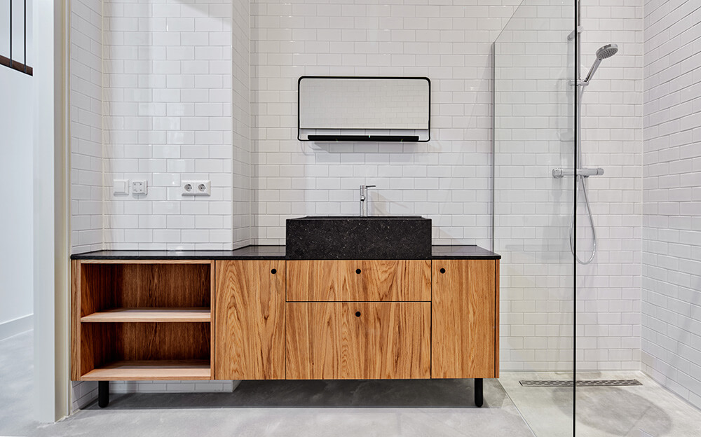 Transformatie fabriekshal tot 2 luxe woningen · Sint-Willibrordusstraat Amsterdam - transformatie door CJ de Boer