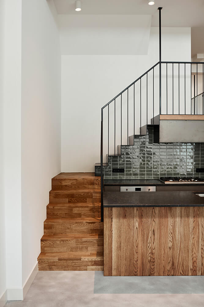 Transformatie fabriekshal tot 2 luxe woningen · Sint-Willibrordusstraat Amsterdam - transformatie door CJ de Boer