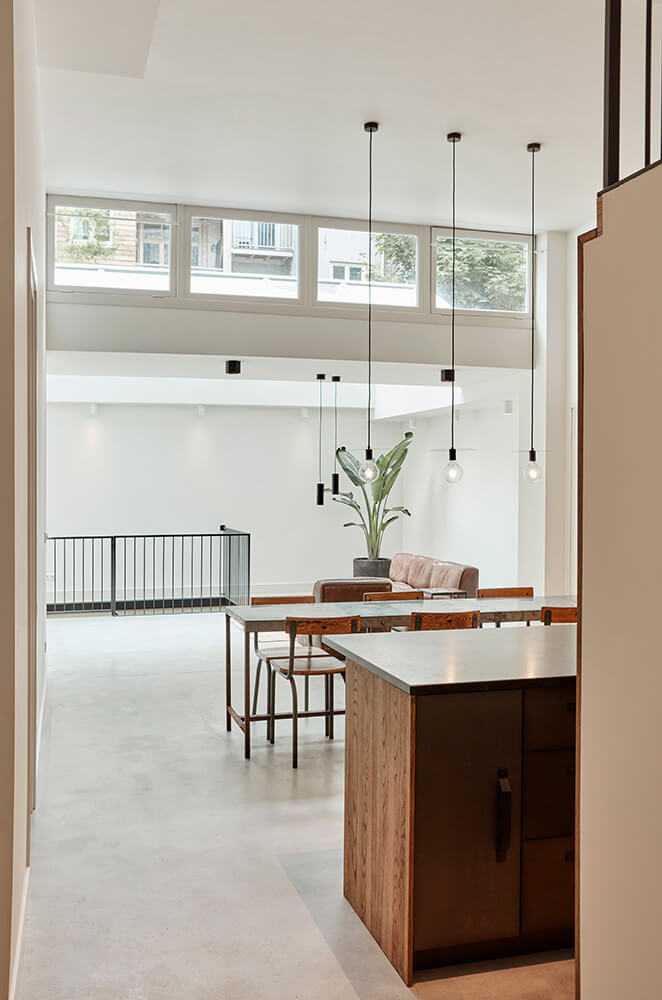 Transformatie fabriekshal tot 2 luxe woningen · Sint-Willibrordusstraat Amsterdam - transformatie door CJ de Boer