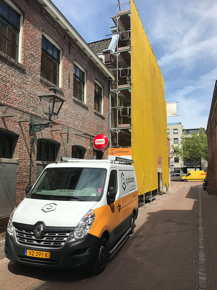 Gevel- en dakrenovatie · Marktsteeg Leiden - horeca door CJ de Boer