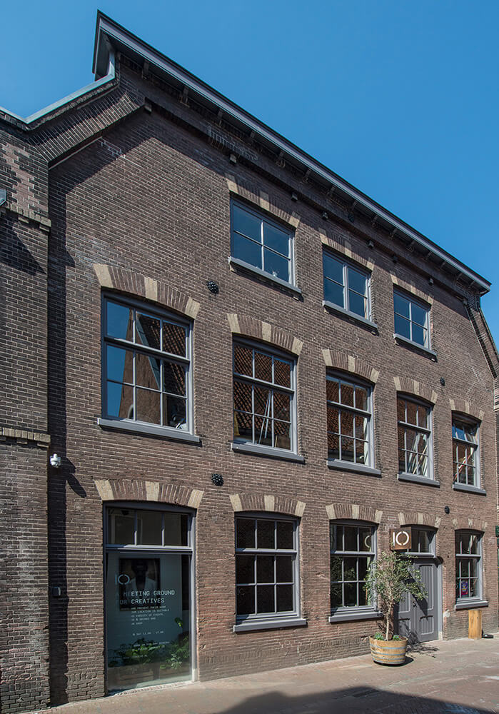 Gevel- en dakrenovatie · Marktsteeg Leiden - horeca door CJ de Boer