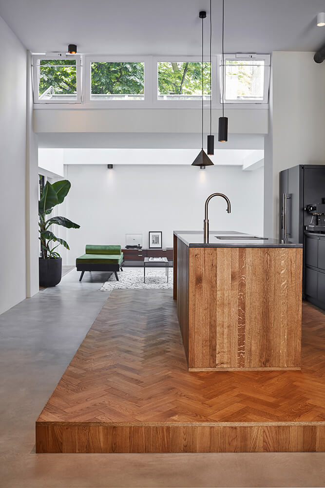 Transformatie fabriekshal tot 2 luxe woningen · Sint-Willibrordusstraat Amsterdam - transformatie door CJ de Boer
