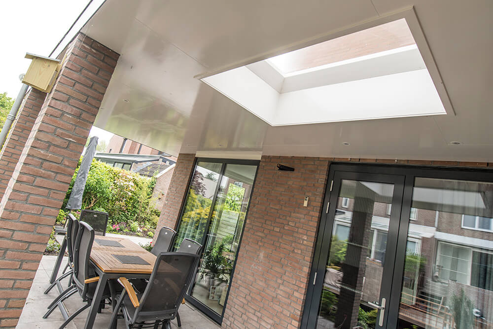 Aanbouw met overkapping/veranda · Rijger Zoeterwoude - uitbreiding door CJ de Boer