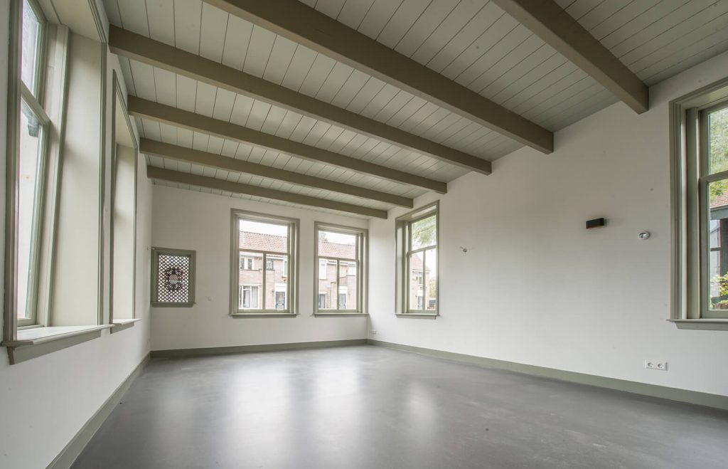 Renovatie monumentaal bijgebouw naar woning · Voorschoten - renovatie door CJ de Boer