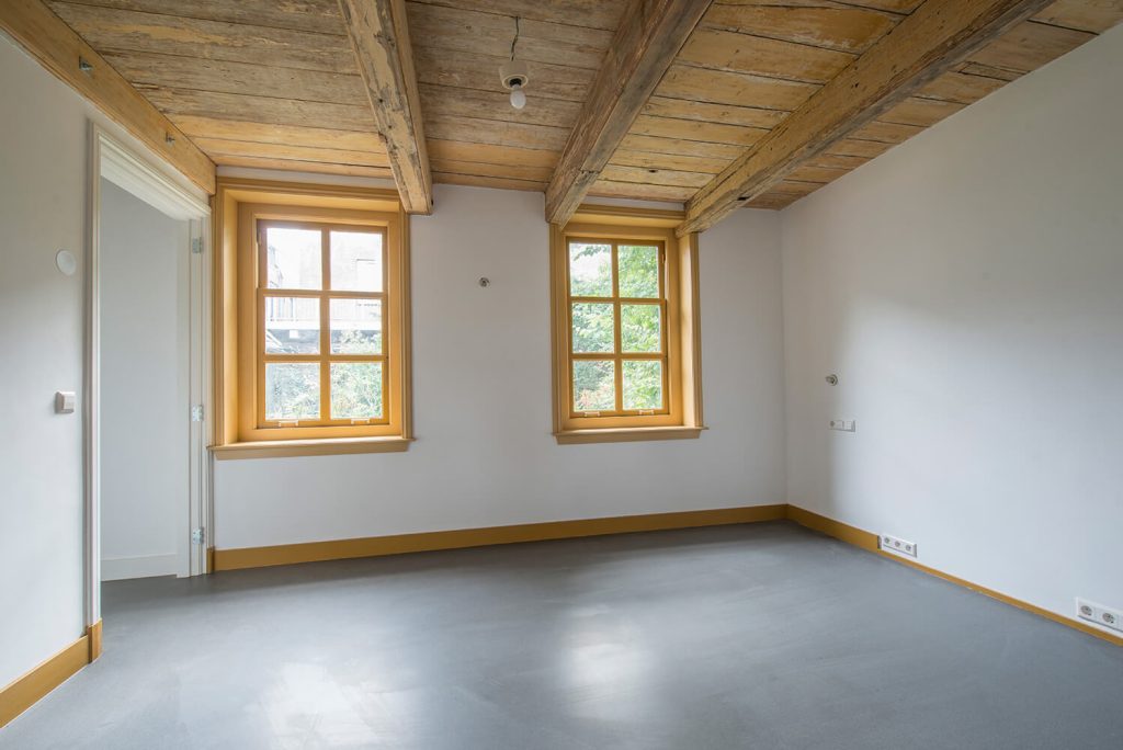 Renovatie monumentaal bijgebouw naar woning · Voorschoten - renovatie door CJ de Boer