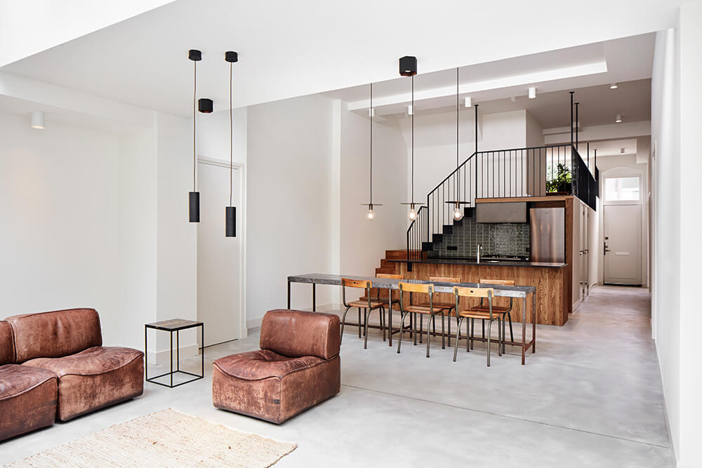 Transformatie fabriekshal tot 2 luxe woningen · Sint-Willibrordusstraat Amsterdam - transformatie door CJ de Boer